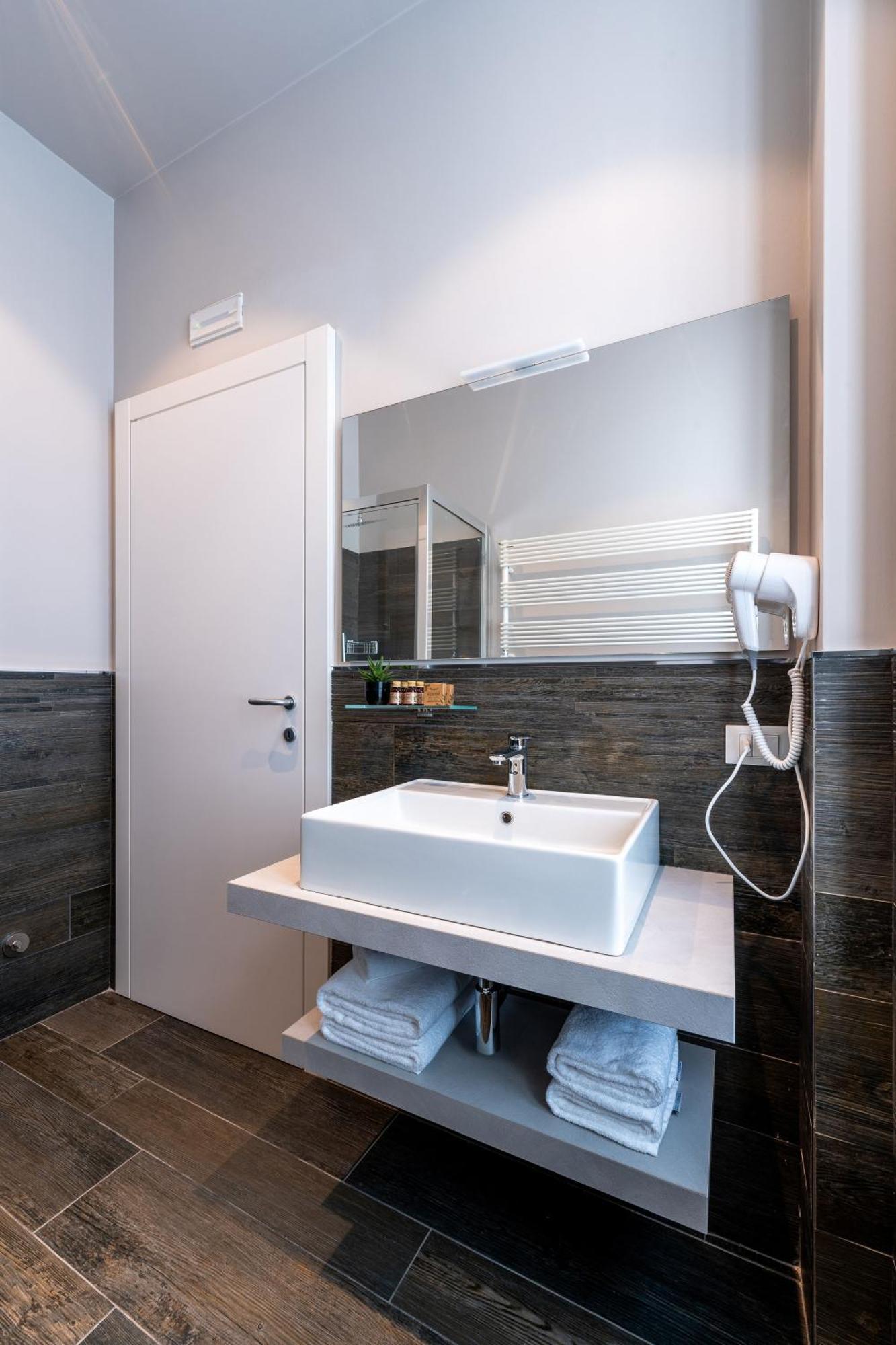 Corte Novella Hotel & Residence ブレシア エクステリア 写真