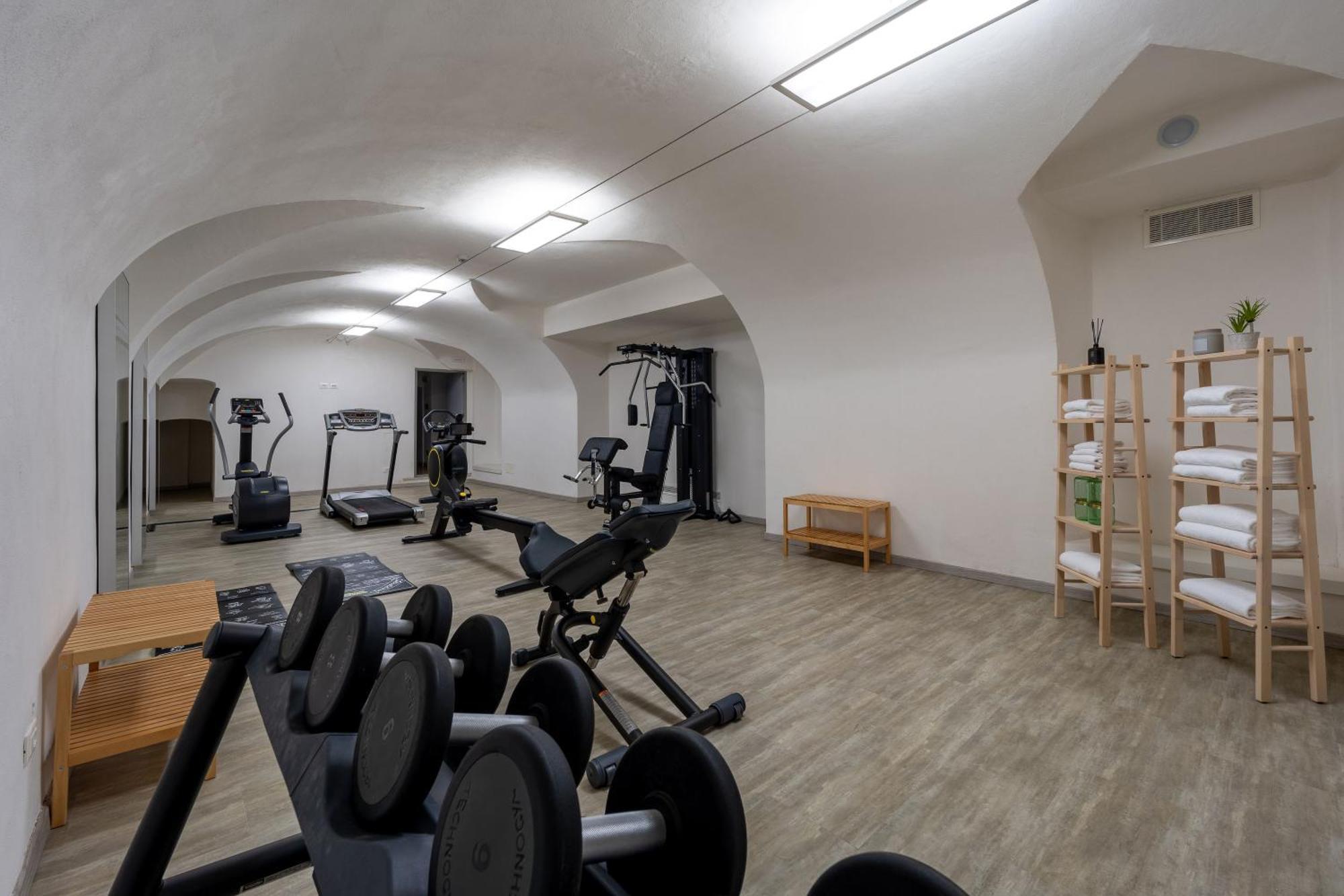 Corte Novella Hotel & Residence ブレシア エクステリア 写真