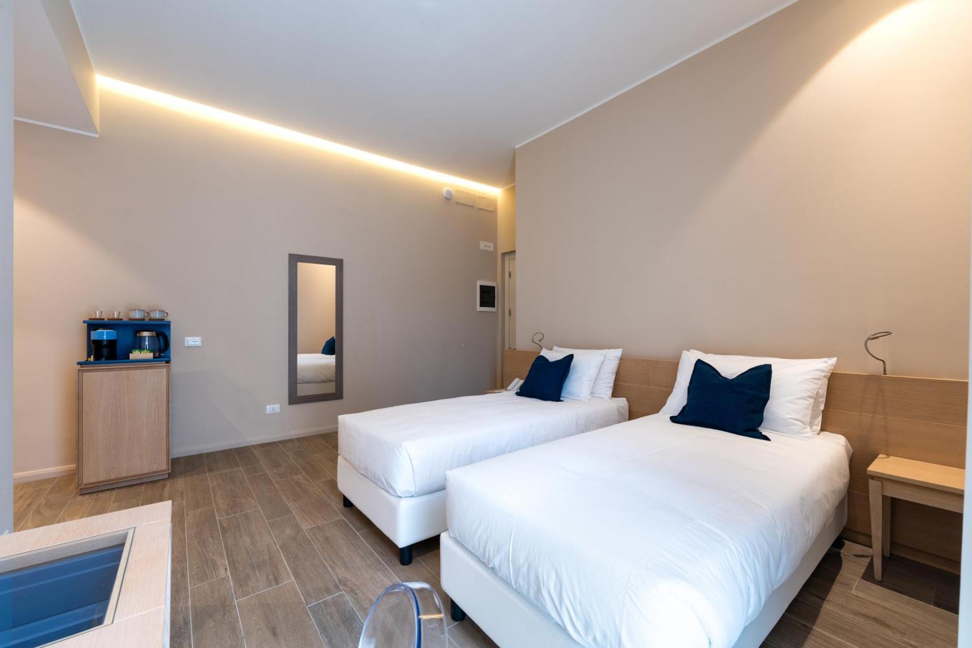 Corte Novella Hotel & Residence ブレシア エクステリア 写真