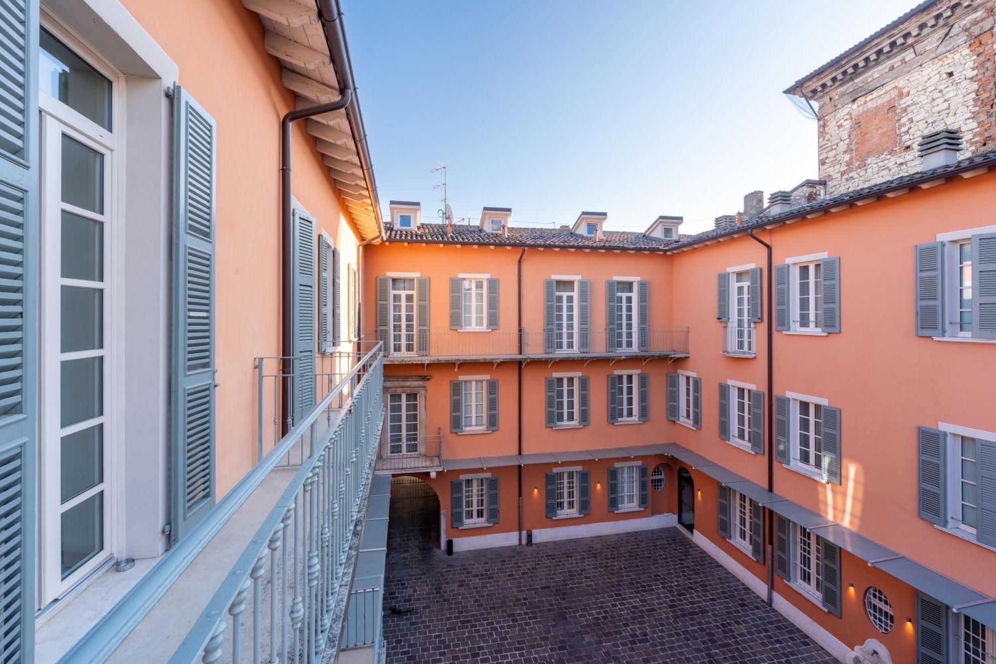 Corte Novella Hotel & Residence ブレシア エクステリア 写真